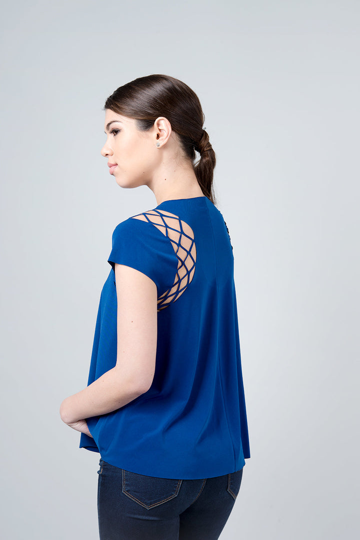 Gamma shirt - a blue shirt with a special cut on the shoulder