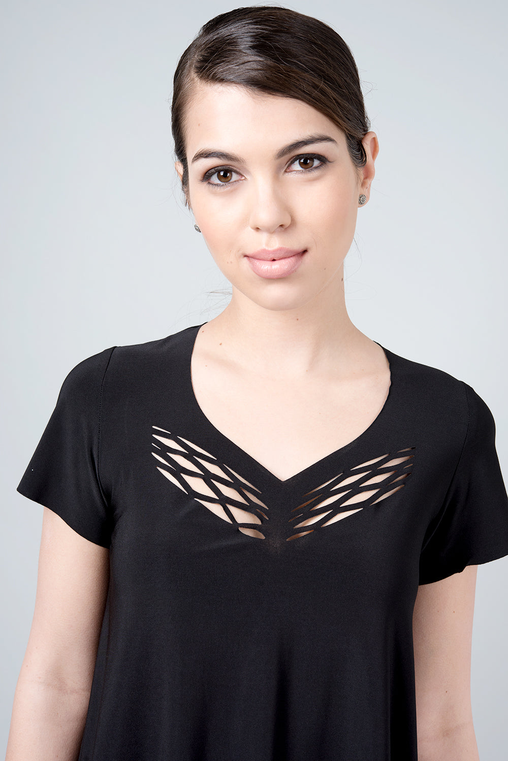 Black V-neck shirt with short sleeves - Zeta shirt