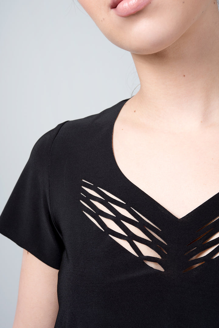 Black V-neck shirt with short sleeves - Zeta shirt