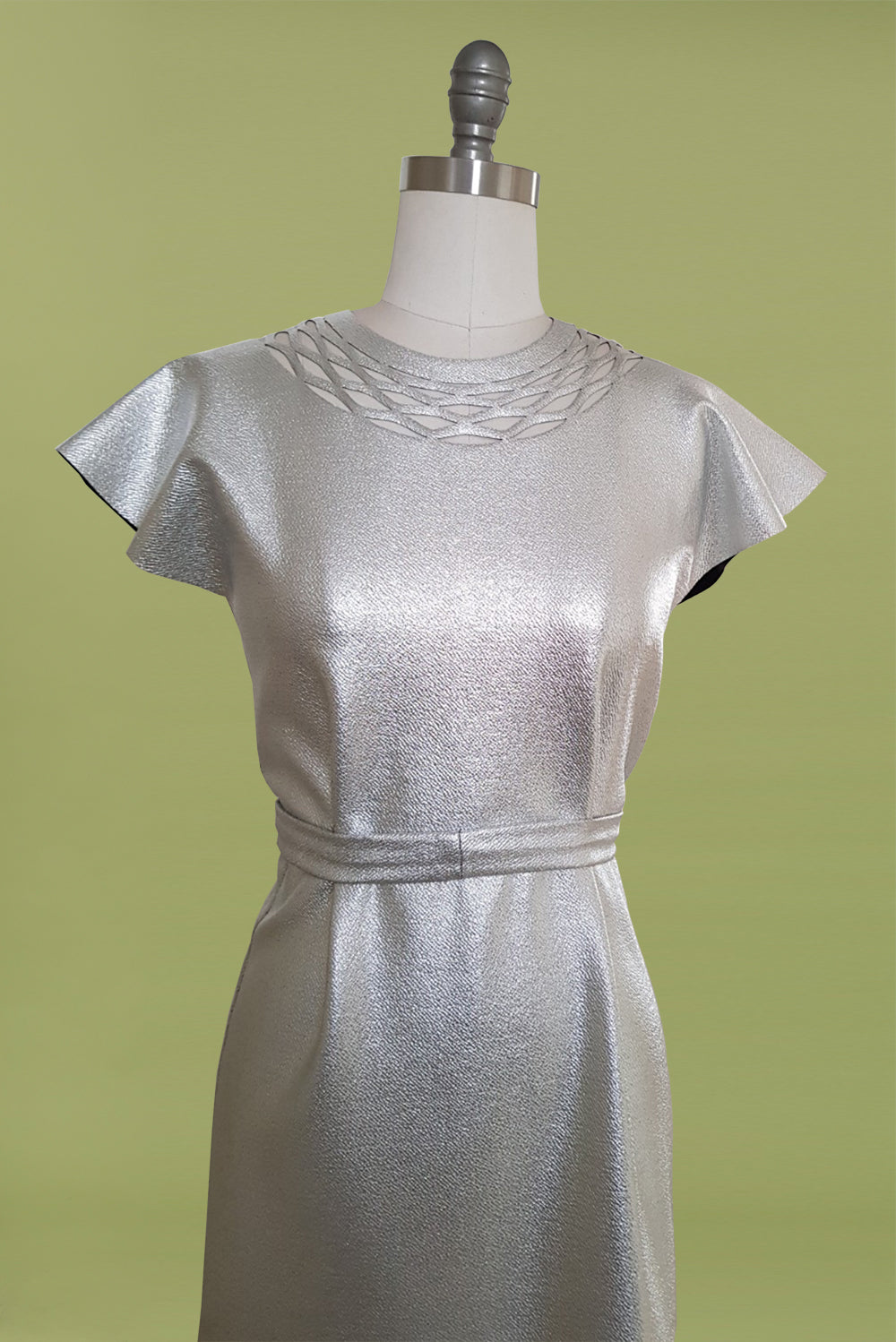 Silver glittering dress - chain model silver evening dress