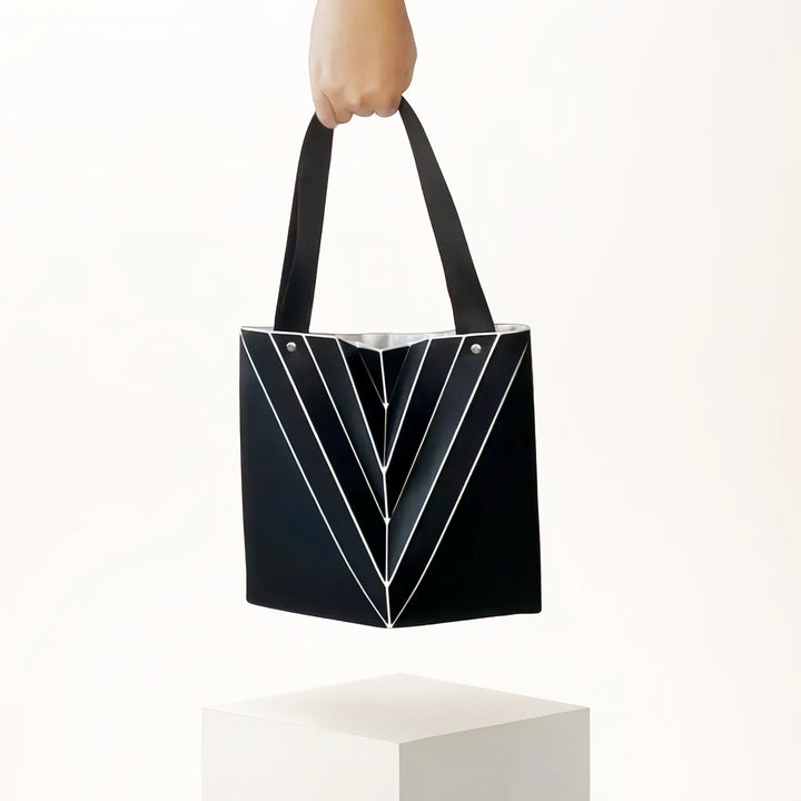 Geometric Bag Triangles